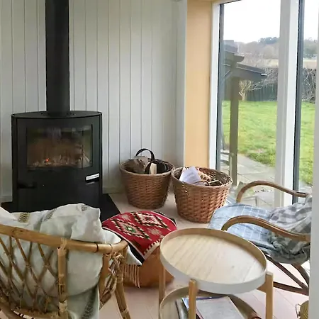 Summer House With Direct Access Near Kikhavn