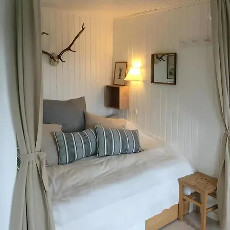 Summer House With Direct Access Near Kikhavn Hundested