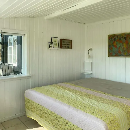 Summer House With Direct Access Near Kikhavn